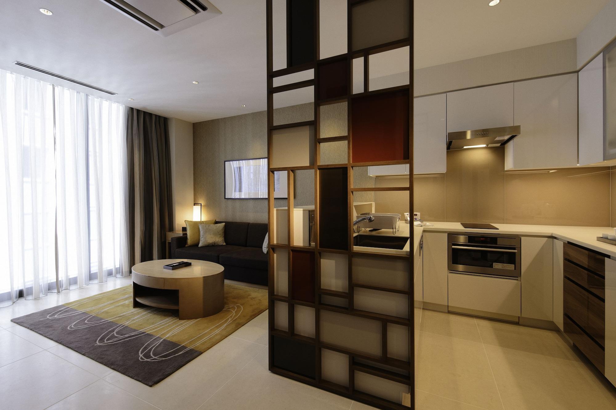 Отель Oakwood Premier Токио Экстерьер фото A modern Japanese apartment