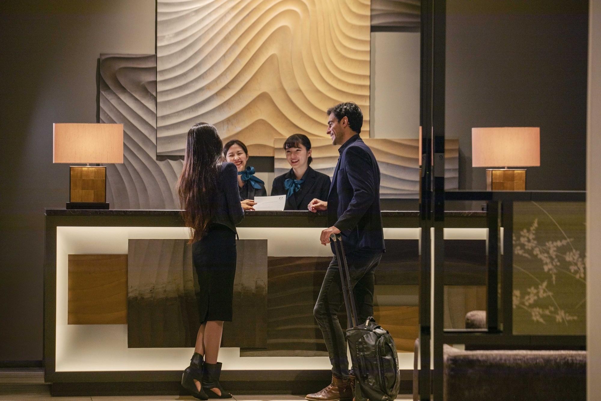 Отель Oakwood Premier Токио Экстерьер фото