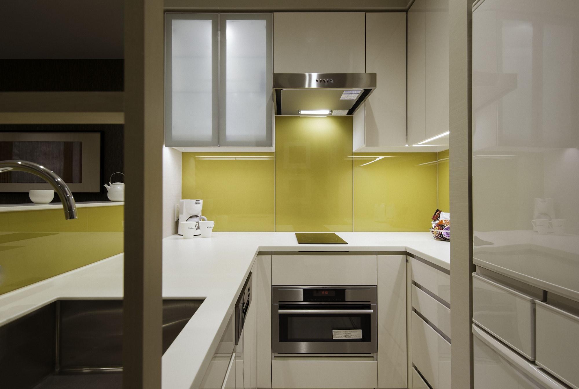 Отель Oakwood Premier Токио Экстерьер фото A modern kitchen